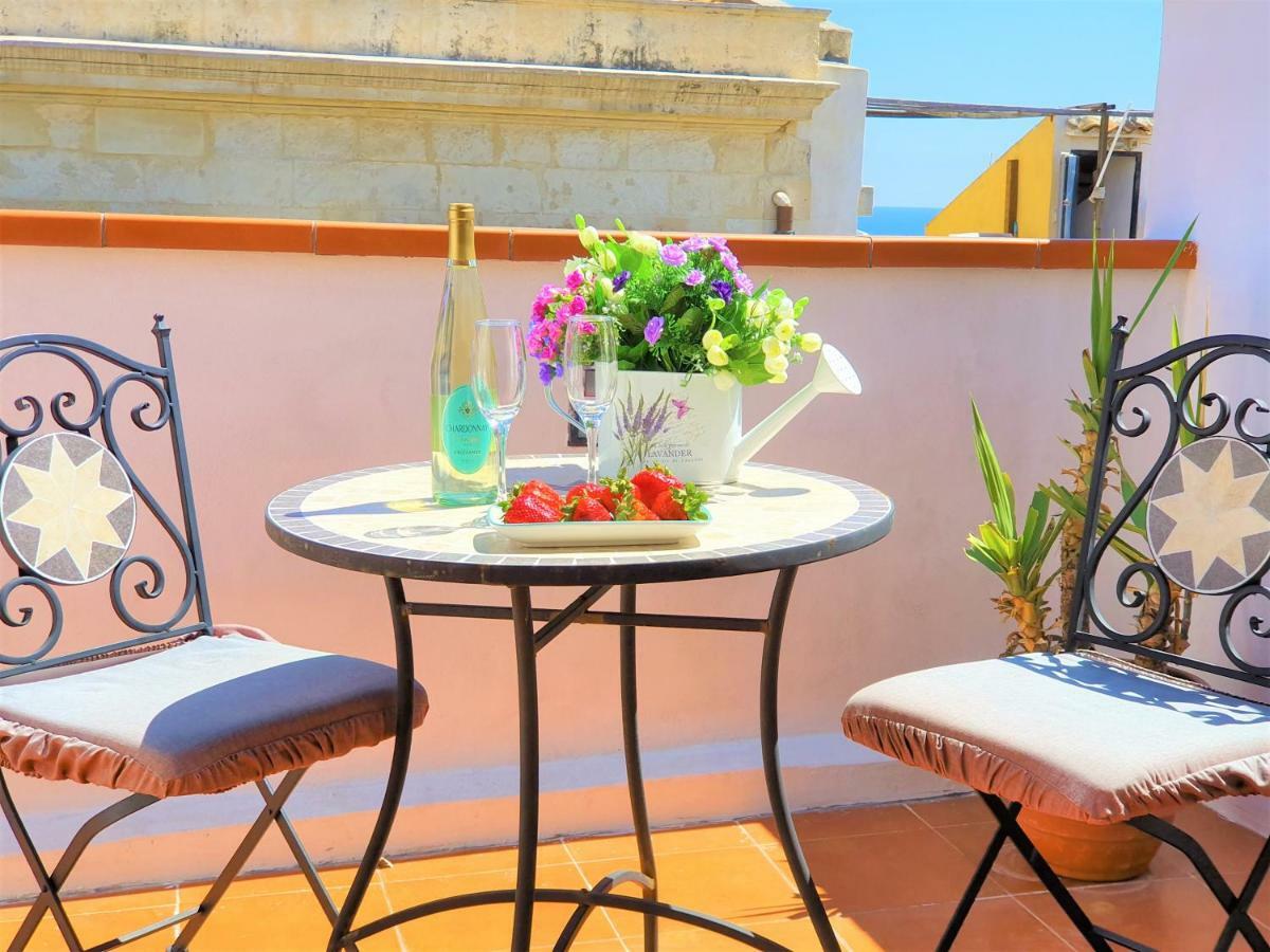 Una Terrazza Per Due Syracuse ภายนอก รูปภาพ